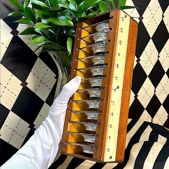 Vintage Compasses Set of 12 Silva in Wooden Box – Classic Scout Gear Collectible - Picture 6 of 16